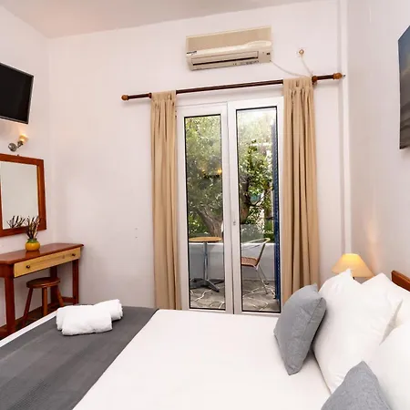 Cyclades Aparthotel
