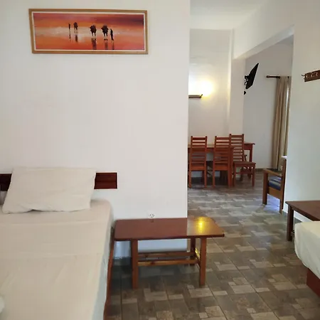 基克拉泽斯海滩公寓式酒店 公寓式酒店 4*