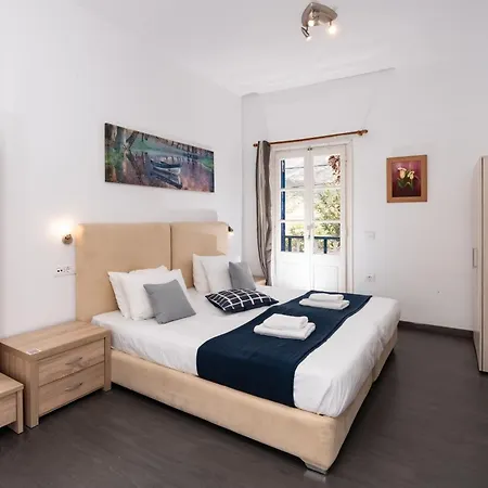 基克拉泽斯海滩公寓式酒店