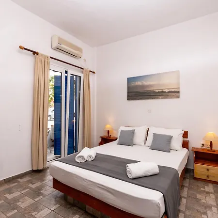 基克拉泽斯海滩公寓式酒店 公寓式酒店 4*