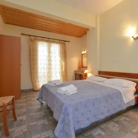 מלון דירות Cyclades 4*