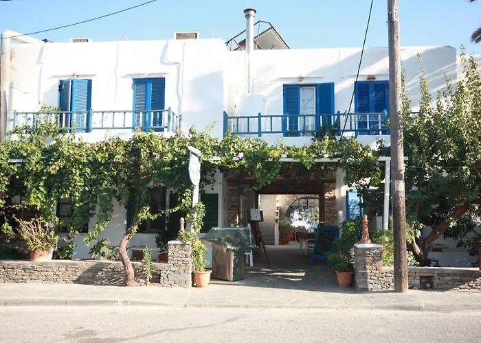 Cyclades Aparthotel 4*