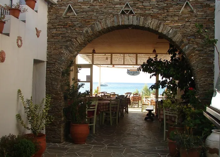 Cyclades Aparthotel 4*