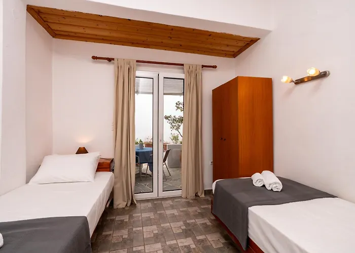 アパートホテル Cyclades 4*